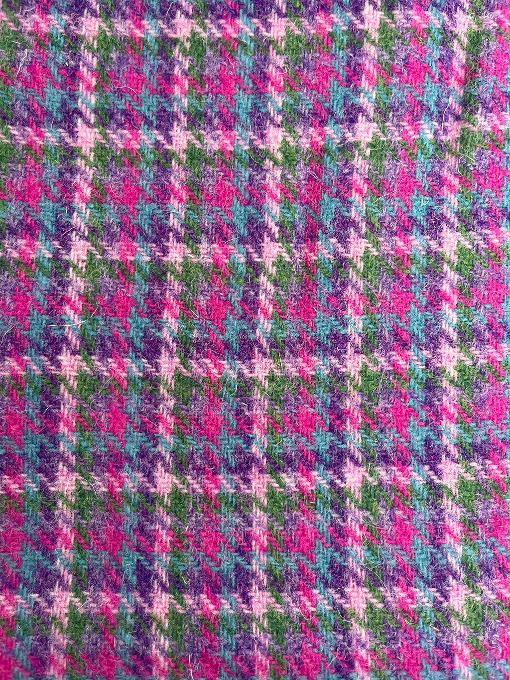 Harris Tweed Lead - Pinks / Purple Designs