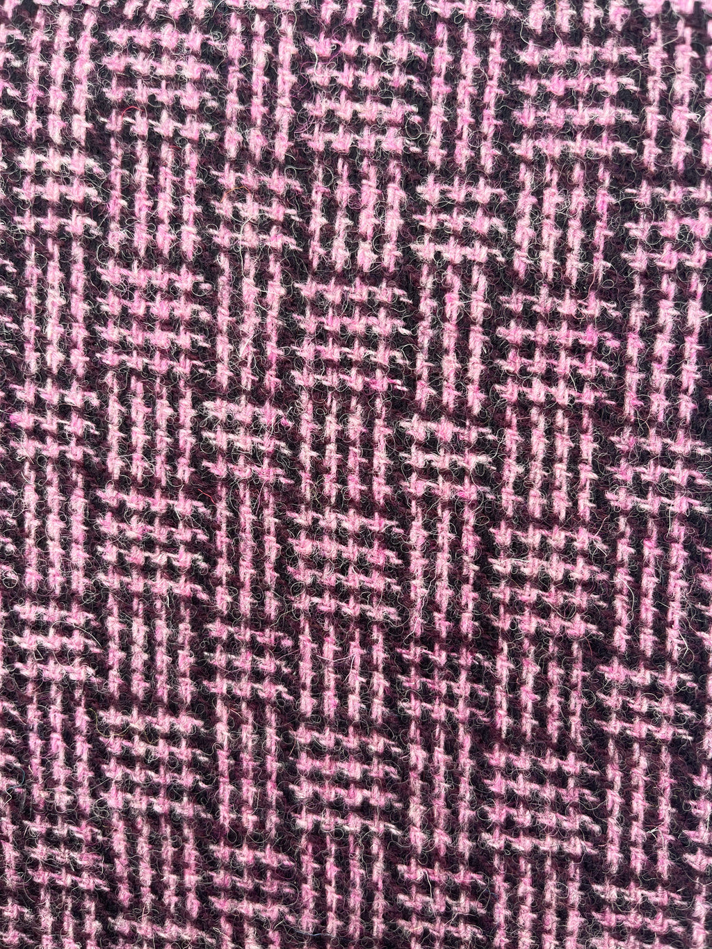Harris Tweed Lead - Pinks / Purple Designs